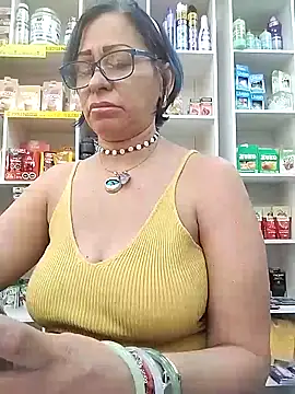 Snapshot of pamela1973 chatting on 10.22.25 pamela1973 online show from 10.22.25