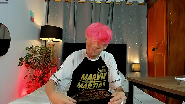 Snapshot of Brian-Ausslos chatting on 03.20.25 Brian-Ausslos online show from 03.20.25