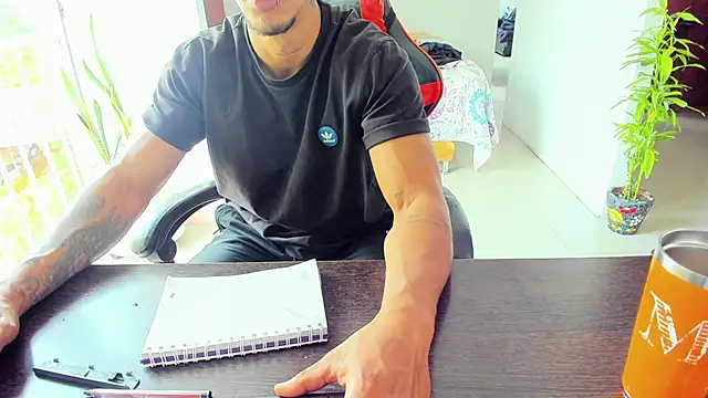 Adam Valenciia online show from 10.17.25