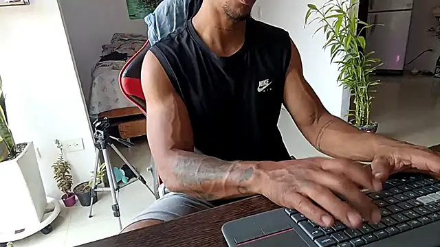 Adam Valenciia online show from 02.14.26