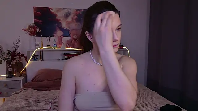 Nellie Medina online show from 02.25.26