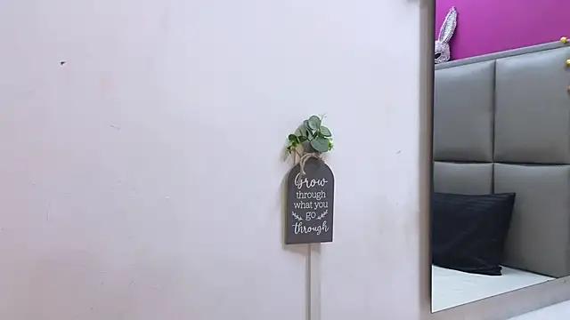 Snapshot of KRYSSTARITTER4 chatting on 10.26.25 KRYSSTARITTER4 online show from 10.26.25