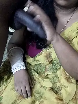 Snapshot of Rathi22 chatting on 05.05.26 Rathi22 online show from 05.05.26