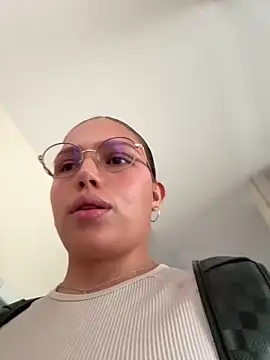 Anaruso online show from 01.02.25