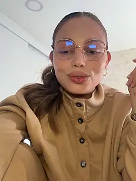 Anaruso online show from 03.22.25