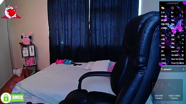 Qadesh Boix online show from 10.04.25