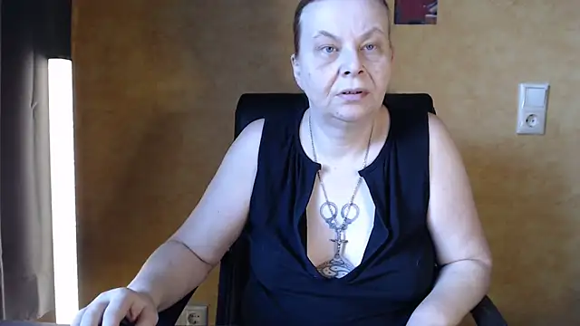 Sweet Phoenix online show from 10.02.25