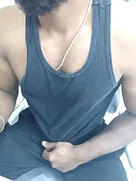 hot boy dic online show from 11.27.25