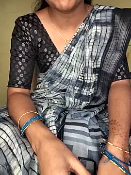 lovelygirl4567 online show from 10.22.25