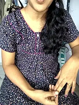 lovelygirl4567 online show from 11.30.25