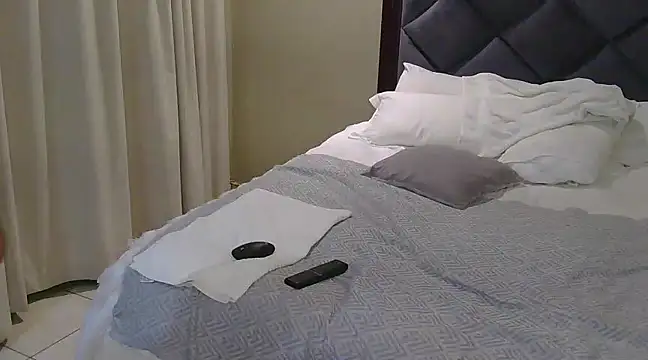 BigBootyKandy15 online show from 01.06.25