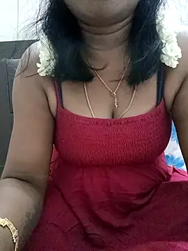 Snapshot of Tamil_Vishalini chatting on 09.29.25 Tamil Vishalini online show from 09.29.25