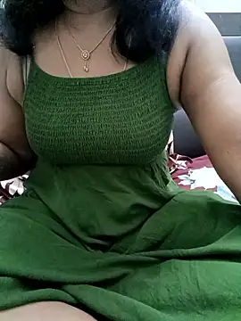 Snapshot of Tamil_Vishalini chatting on 11.08.25 Tamil Vishalini online show from 11.08.25