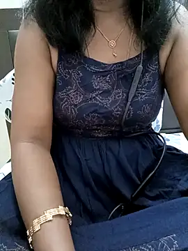 Snapshot of Tamil_Vishalini chatting on 11.15.25 Tamil Vishalini online show from 11.15.25