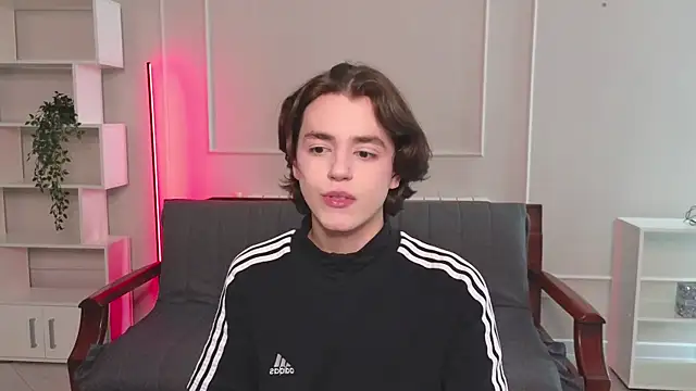 b0y fantasy online show from 02.13.25