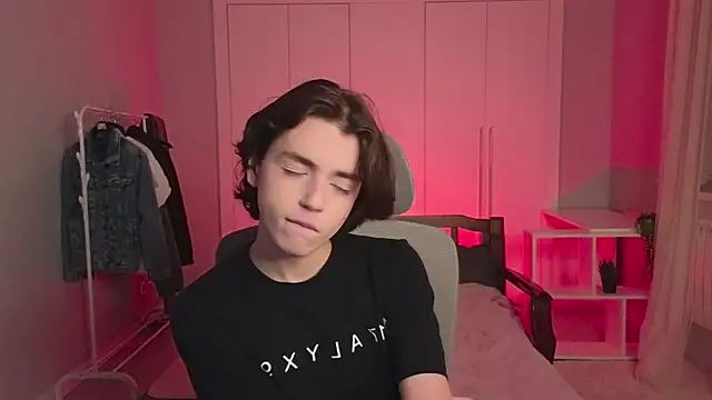 b0y fantasy online show from 02.25.25