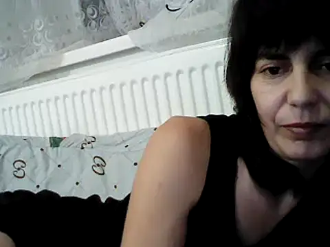 Snapshot of Amalia_Cori chatting on 01.10.25 Amalia Cori online show from 01.10.25