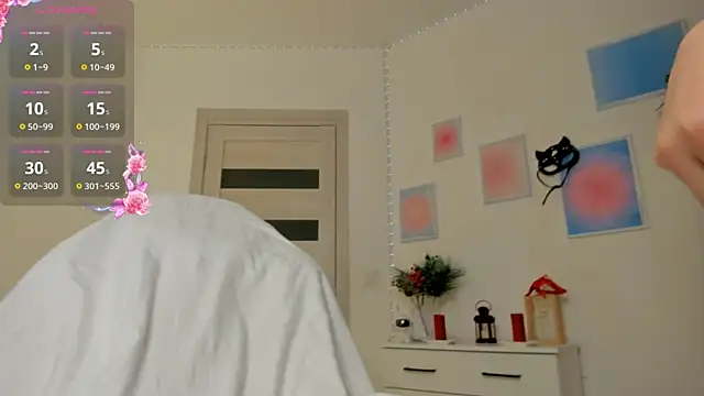 Snapshot of MiaVixxen chatting on 11.11.25 MiaVixxen online show from 11.11.25