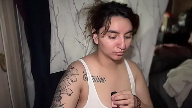 mamifresita online show from 11.26.25