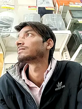 Snapshot of Tarun_0026 chatting on 02.14.25 Tarun 0026 online show from 02.14.25