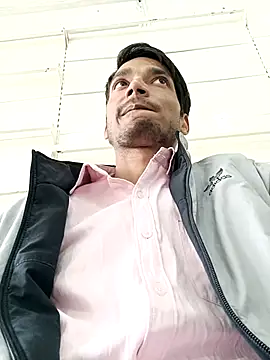 Snapshot of Tarun_0026 chatting on 02.19.25 Tarun 0026 online show from 02.19.25