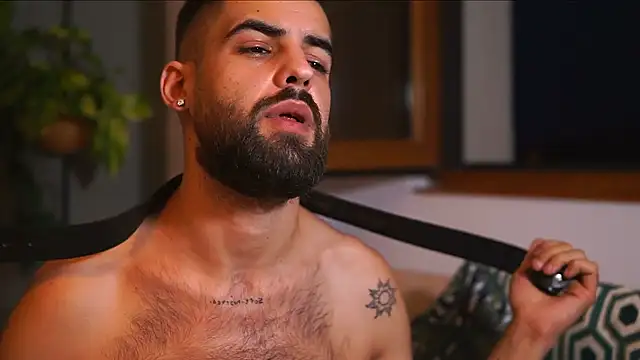 Snapshot of HairyRobxxx chatting on 09.10.25 HairyRobxxx online show from 09.10.25