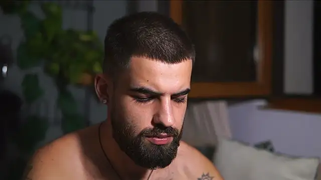 Snapshot of HairyRobxxx chatting on 09.12.25 HairyRobxxx online show from 09.12.25