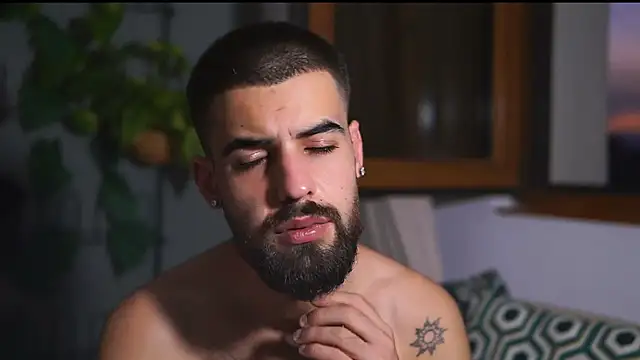 Snapshot of HairyRobxxx chatting on 09.13.25 HairyRobxxx online show from 09.13.25