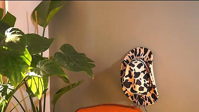 Snapshot of HairyRobxxx chatting on 09.19.25 HairyRobxxx online show from 09.19.25