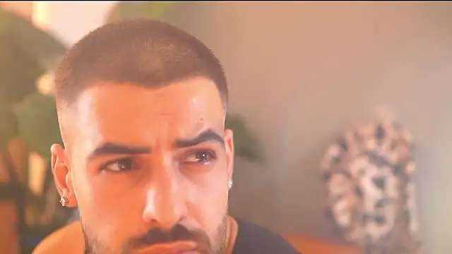 Snapshot of HairyRobxxx chatting on 09.21.25 HairyRobxxx online show from 09.21.25