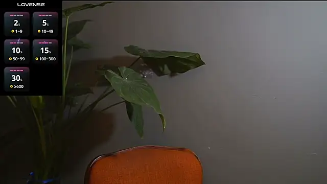 Snapshot of HairyRobxxx chatting on 10.08.25 HairyRobxxx online show from 10.08.25