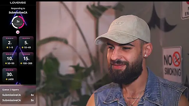 Snapshot of HairyRobxxx chatting on 10.24.25 HairyRobxxx online show from 10.24.25