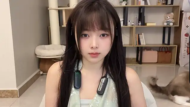 Snapshot of Chenjing0 chatting on 10.11.25 Chenjing0 online show from 10.11.25