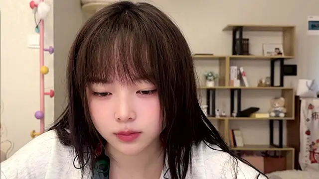 Snapshot of Chenjing0 chatting on 10.27.25 Chenjing0 online show from 10.27.25