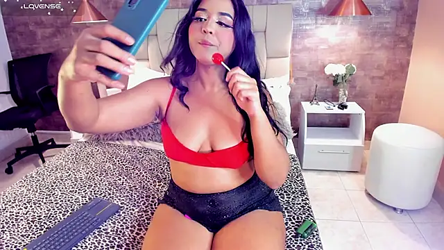 Snapshot of Scarlet_lace chatting on 01.24.25 Scarlet lace online show from 01.24.25