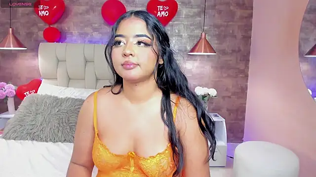 Snapshot of Scarlet_lace chatting on 02.19.25 Scarlet lace online show from 02.19.25
