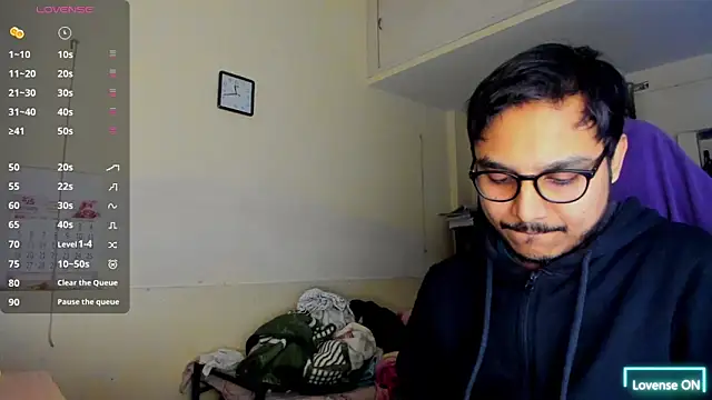 Snapshot of fuckkboy101 chatting on 12.31.24 fuckkboy101 online show from 12.31.24