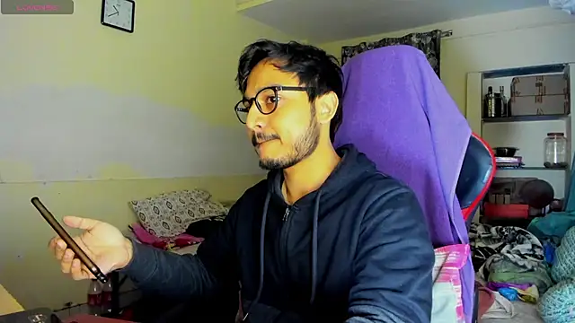 Snapshot of fuckkboy101 chatting on 01.01.25 fuckkboy101 online show from 01.01.25