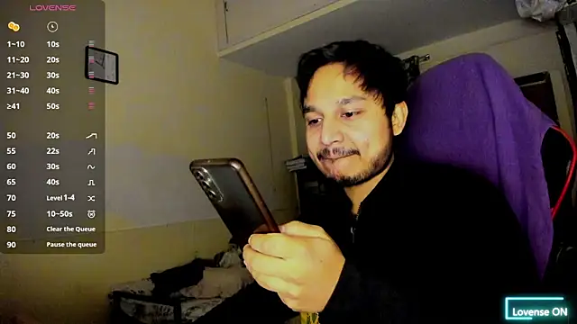 Snapshot of fuckkboy101 chatting on 01.27.25 fuckkboy101 online show from 01.27.25