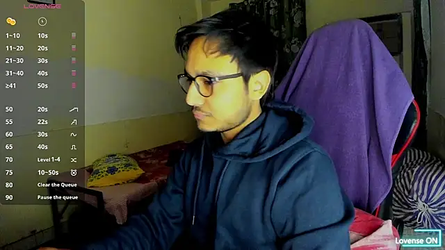 Snapshot of fuckkboy101 chatting on 02.14.25 fuckkboy101 online show from 02.14.25