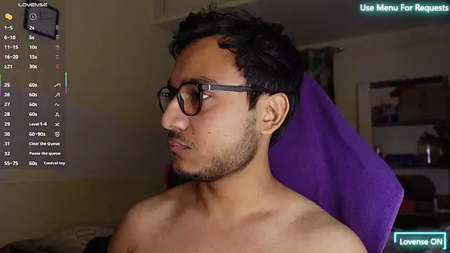 Snapshot of fuckkboy101 chatting on 09.28.25 fuckkboy101 online show from 09.28.25