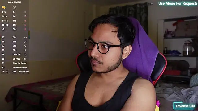 Snapshot of fuckkboy101 chatting on 10.17.25 fuckkboy101 online show from 10.17.25