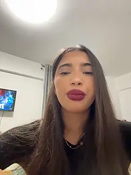 Snapshot of miaceleste chatting on 10.09.25 miaceleste online show from 10.09.25