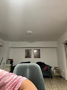 Snapshot of miaceleste chatting on 10.27.25 miaceleste online show from 10.27.25