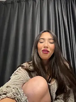 Snapshot of miaceleste chatting on 11.14.25 miaceleste online show from 11.14.25