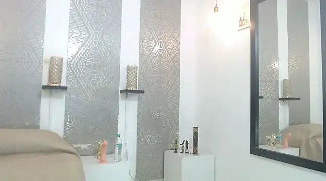 Snapshot of leyli_ass chatting on 01.04.25 leyli ass online show from 01.04.25