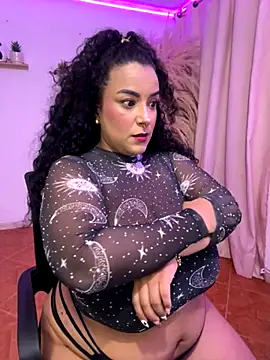 Snapshot of ariadna_cooper chatting on 11.11.25 ariadna cooper online show from 11.11.25