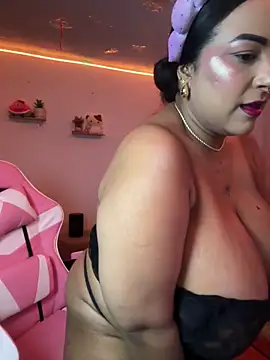 Snapshot of ariadna_cooper chatting on 05.10.26 ariadna cooper online show from 05.10.26