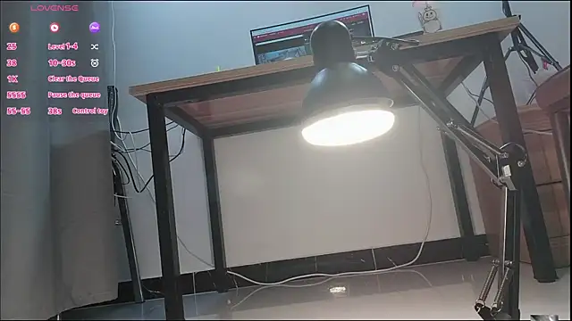 Snapshot of Lucky-xiuxiu chatting on 10.12.25 Lucky-xiuxiu online show from 10.12.25