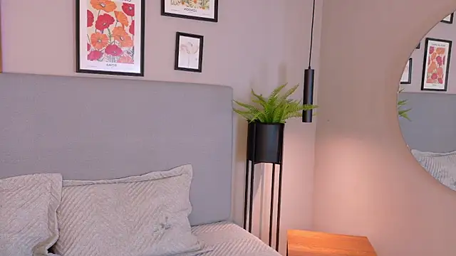 Snapshot of AbieHills chatting on 02.21.26 AbieHills online show from 02.21.26